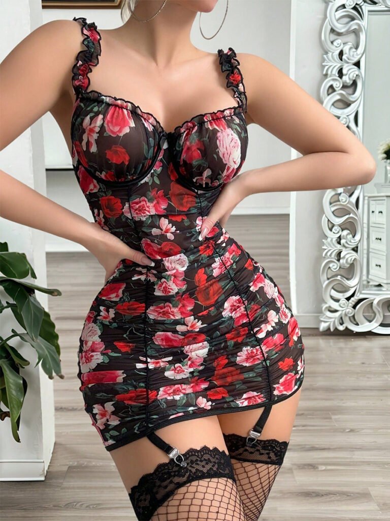4 pièces Ensemble Lingerie Floral (nuisette+string+les bas)